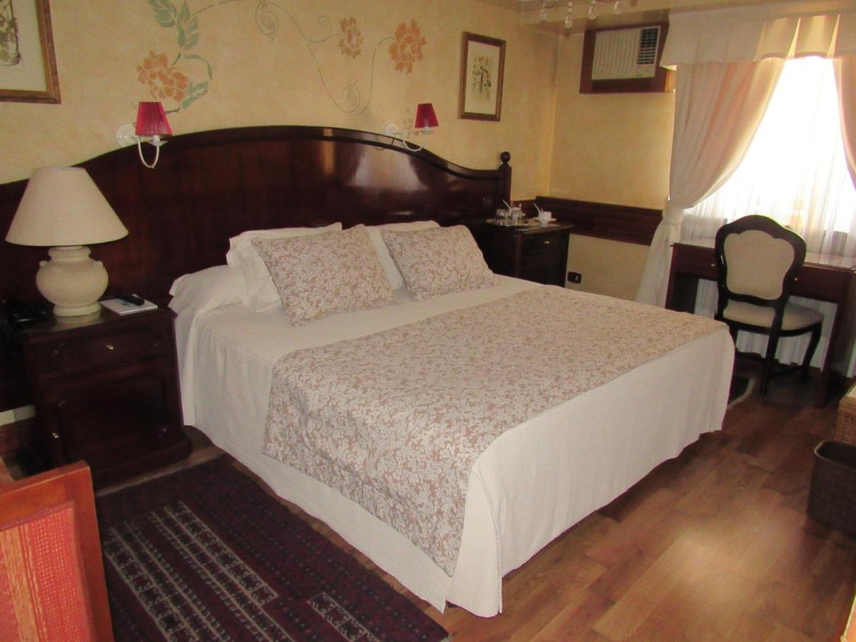 Hotel Ciudad De Vitoria Santiago de Chile Bagian luar foto